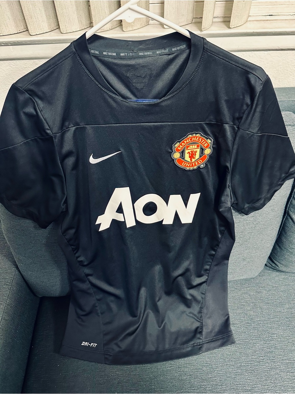 Vtg Authentic Nike Drifit Manchester United Black Drifit Jersey size Medium